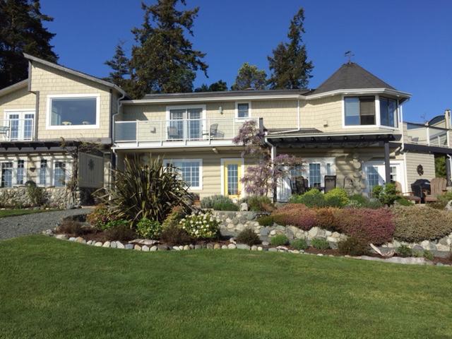 The Lodge At Weir'S Beach Metchosin Bagian luar foto